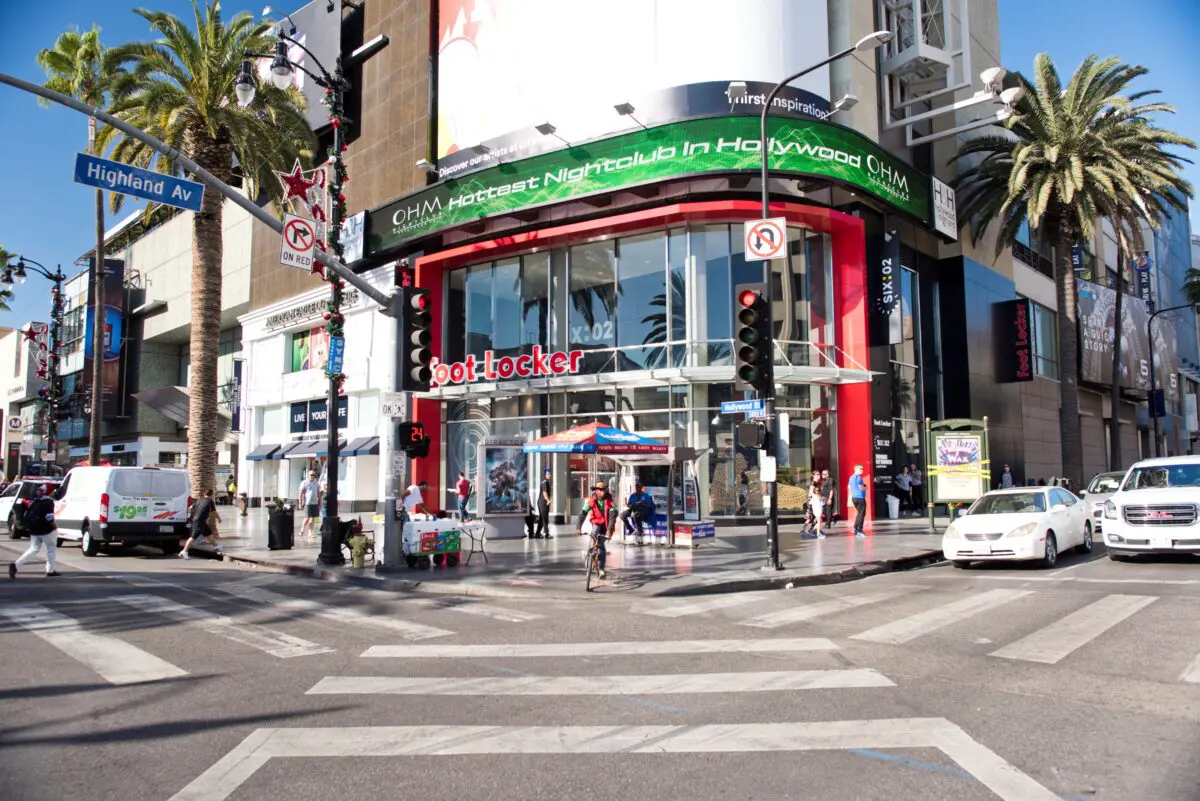 Foot Locker - Hollywood